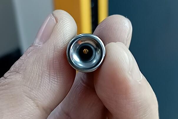 斯曼克高壓磨粒流用于鎢鋼小孔拋光，速度一定要快！